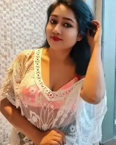 Escort Charbagh